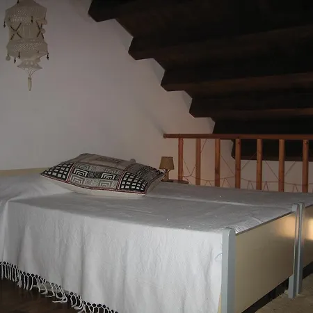 Casa Lucia بيت للعطل غونيسا